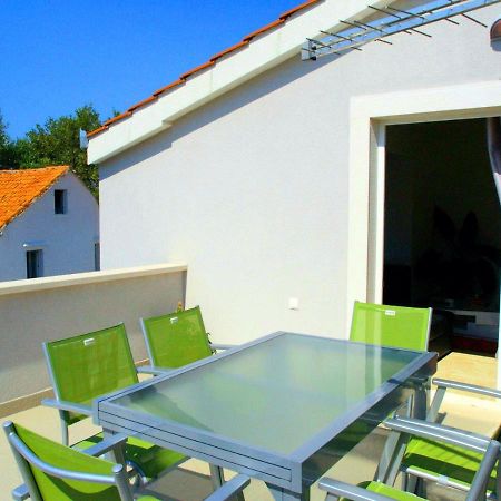 House Merlin Baska Voda Bagian luar foto