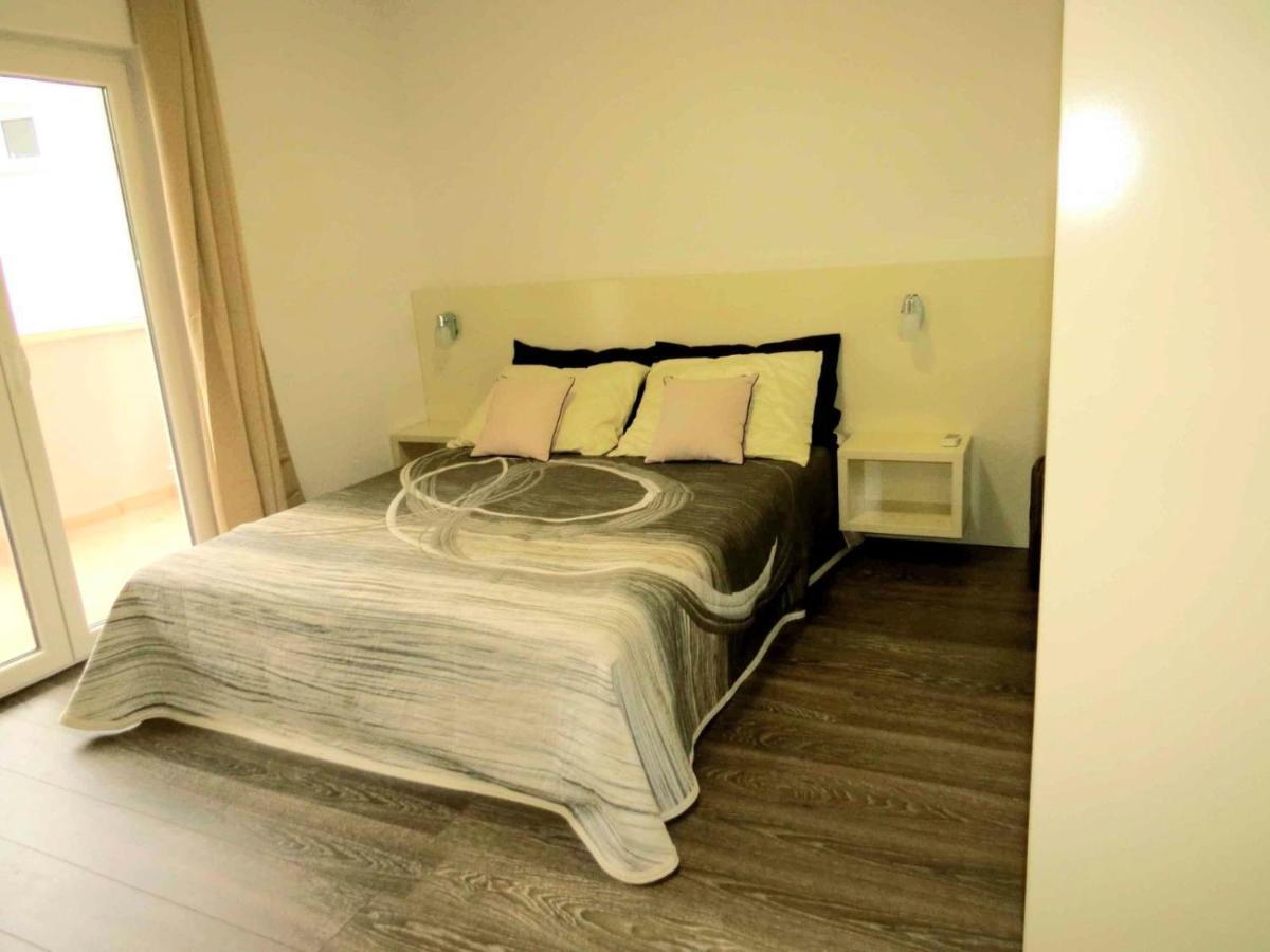 House Merlin Baska Voda Bagian luar foto